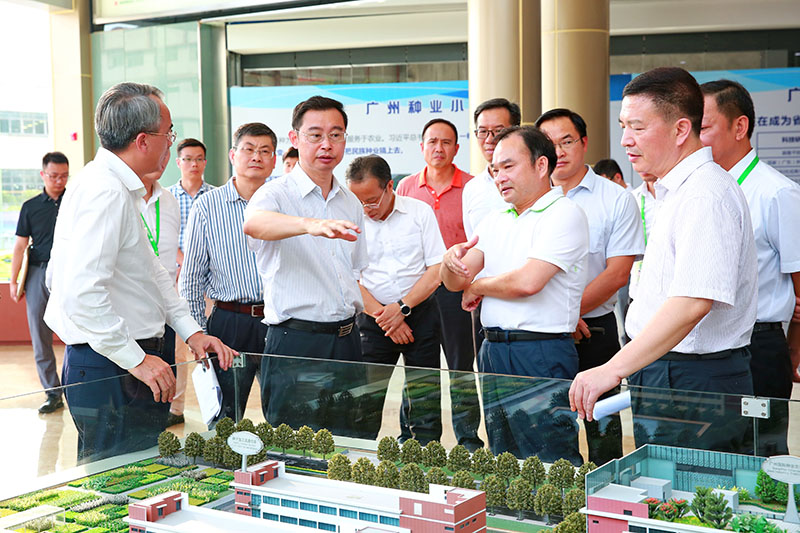 溫國輝調研農業發展工作