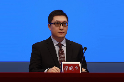 南沙開發區金融局局長廖曉生