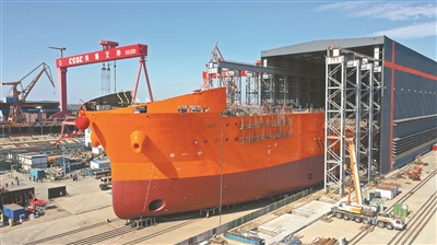 我國首艘超深水科考鉆探船在廣州亮相