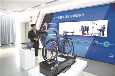 高質量發展媒體調研行第一站抵達南沙 在這里樓上創新樓下孵化